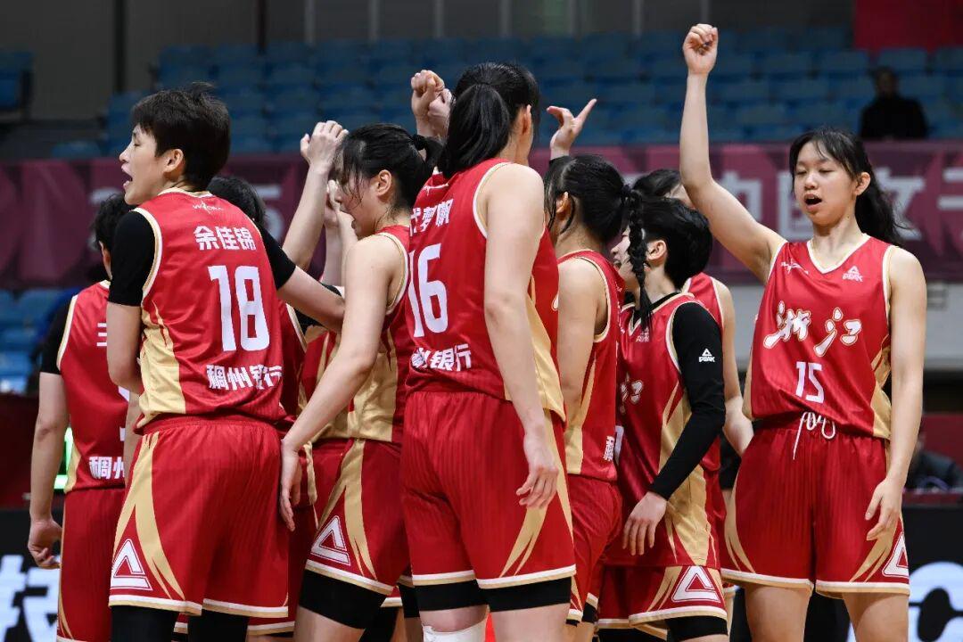 世界杯分组规则-【WCBA联赛】第十六轮｜拼到最后，浙江稠州银行66-71憾负北京首钢园